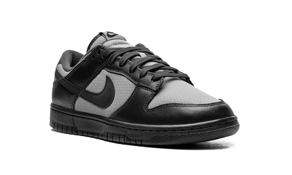 Dunk Low Retro „Off Noir Smoke Grey“