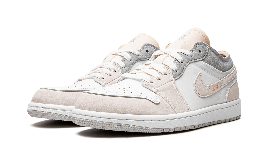 Air Jordan 1 Low Inside Out Cremeweiß Hellgrau 