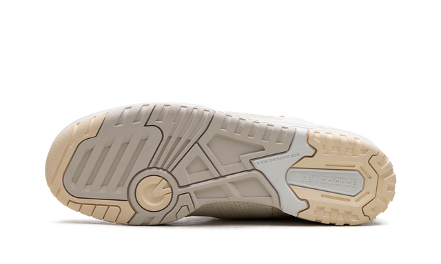 Beige New Balance 650
