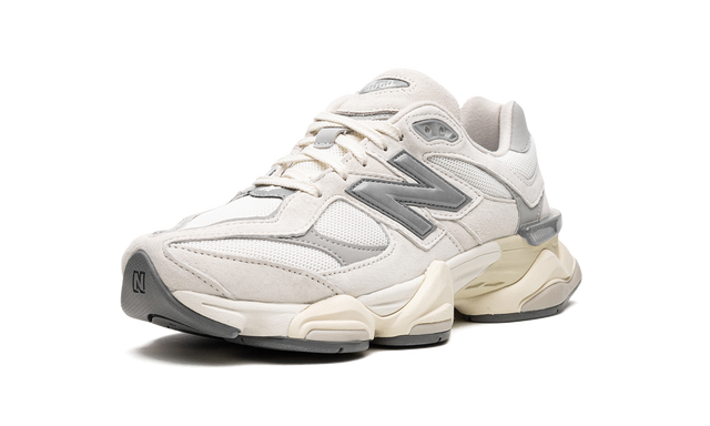 New Balance 9060 Meersalzweiß
