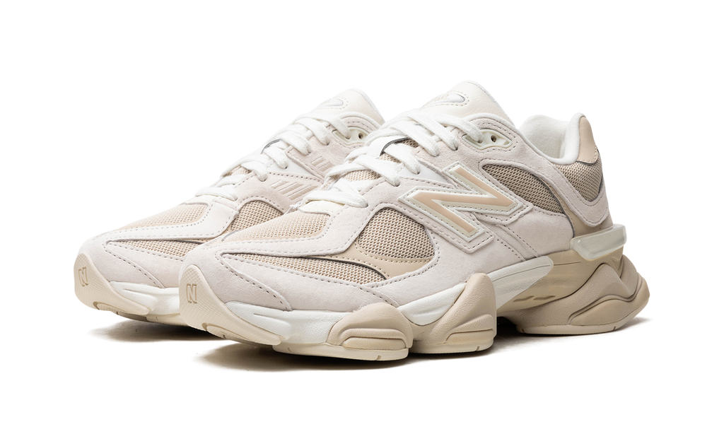 New Balance 9060 Beige Weiß