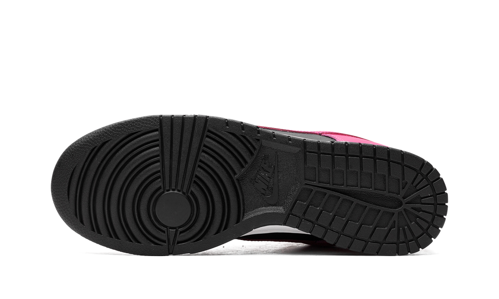 Nike Dunk Low „Fire Pink/Schwarz“