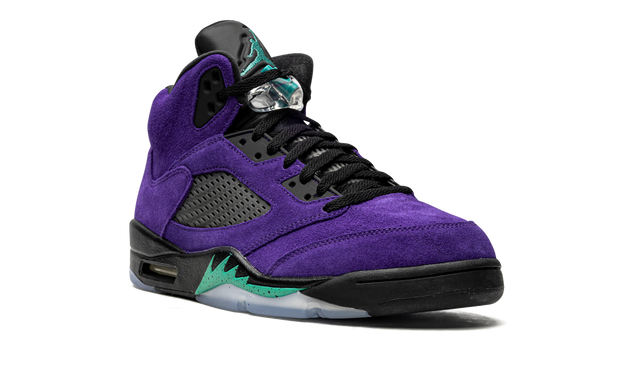 Jordan 5 Retro Alternative Traube