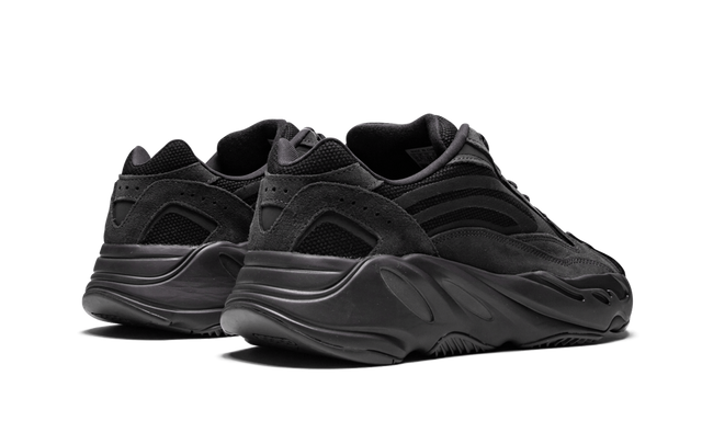 Adidas Yeezy Boost 700 Vanta 