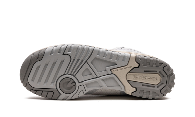 New Balance 650 Light Aluminium