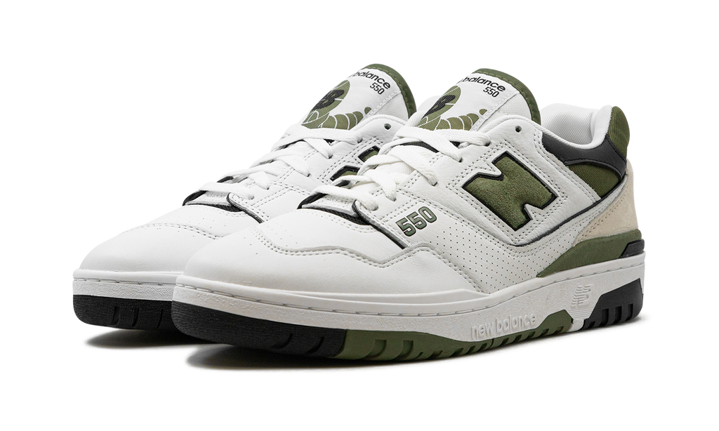 New Balance 550 Weiß / Dunkles Olivin
