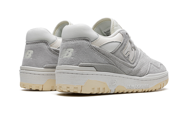 New Balance 550 Graues Wildleder