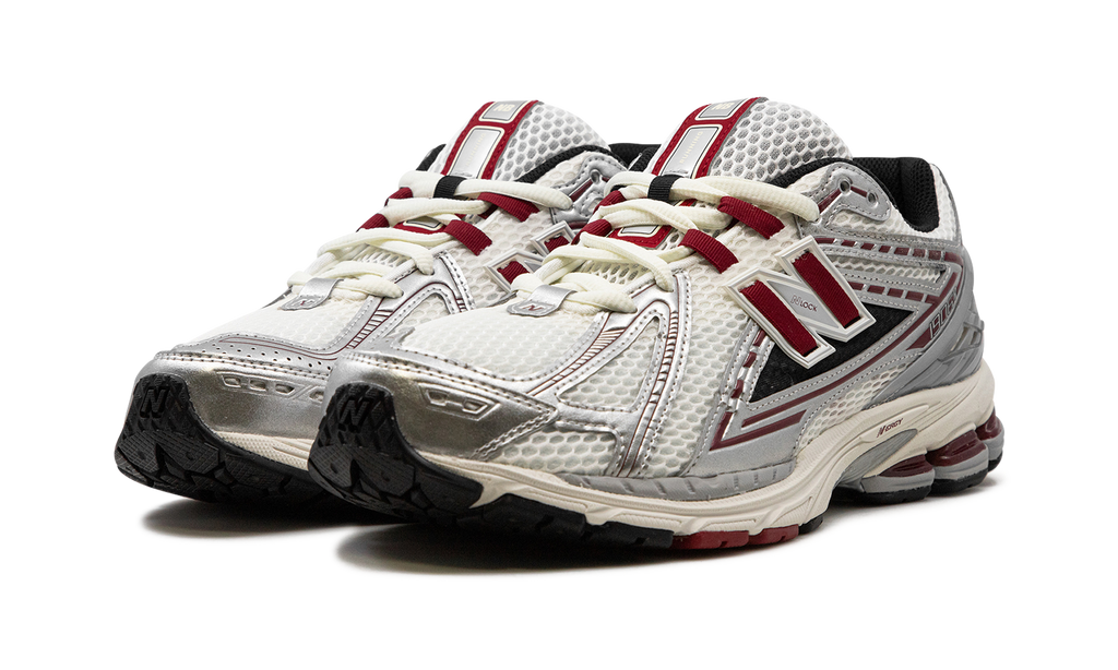 New Balance 1906R "Silber/Karmesinrot"
