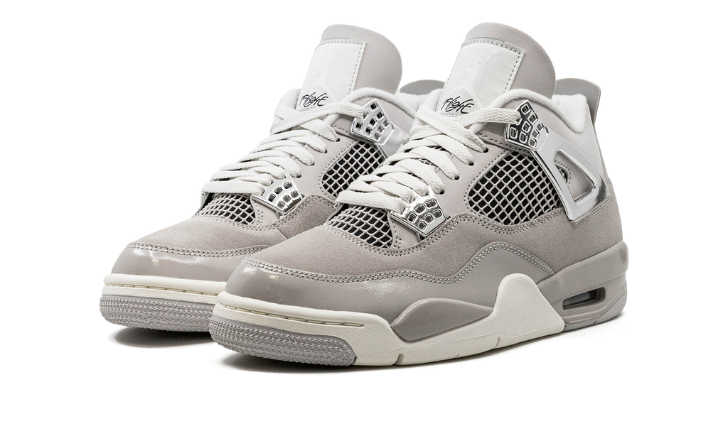Jordan 4 Retro Frozen Moments 