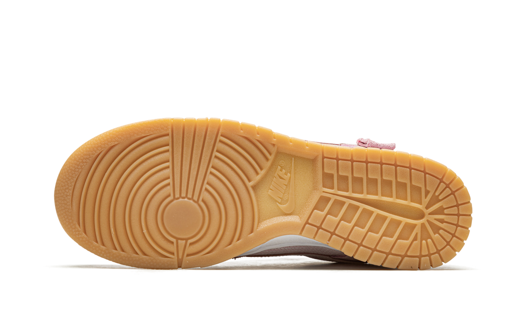 Nike Dunk Low Teddybär