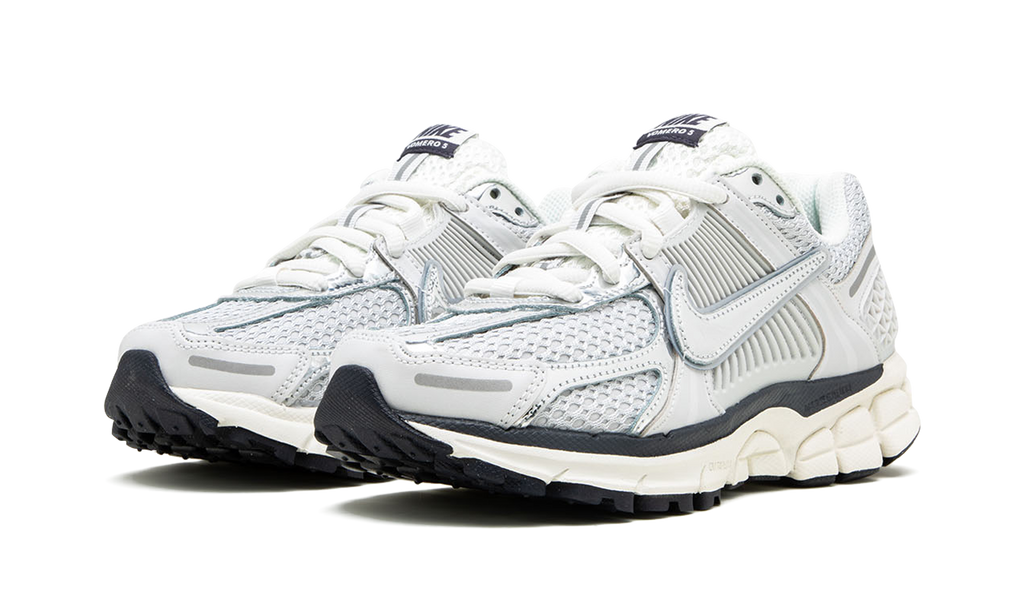 Nike Zoom Vomero 5 Photon Dust Metallic Silber