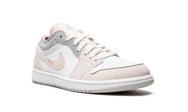 Air Jordan 1 Low Inside Out Cremeweiß Hellgrau 