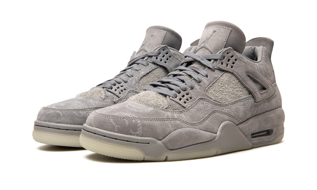 Air Jordan 4 Retro Kaws Cooles Grau 